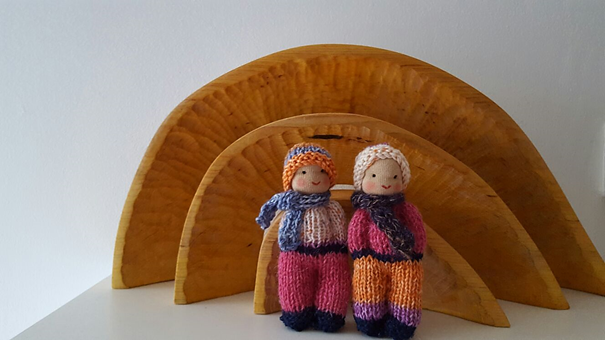 Gebreide popjes met tricot hoofdje