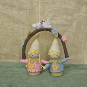 2 kleine kaboutertjes in de lente